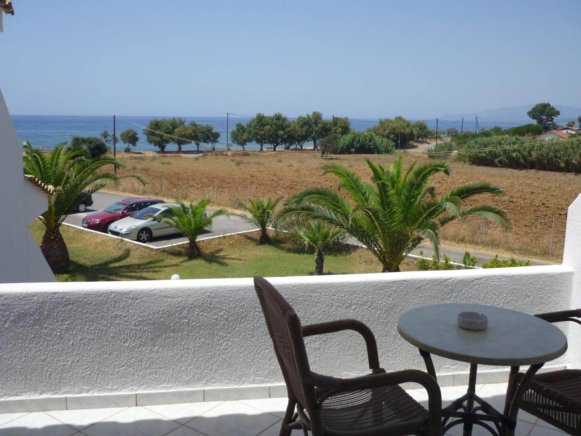 Hotel Oasis Kyparissia Exteriér fotografie