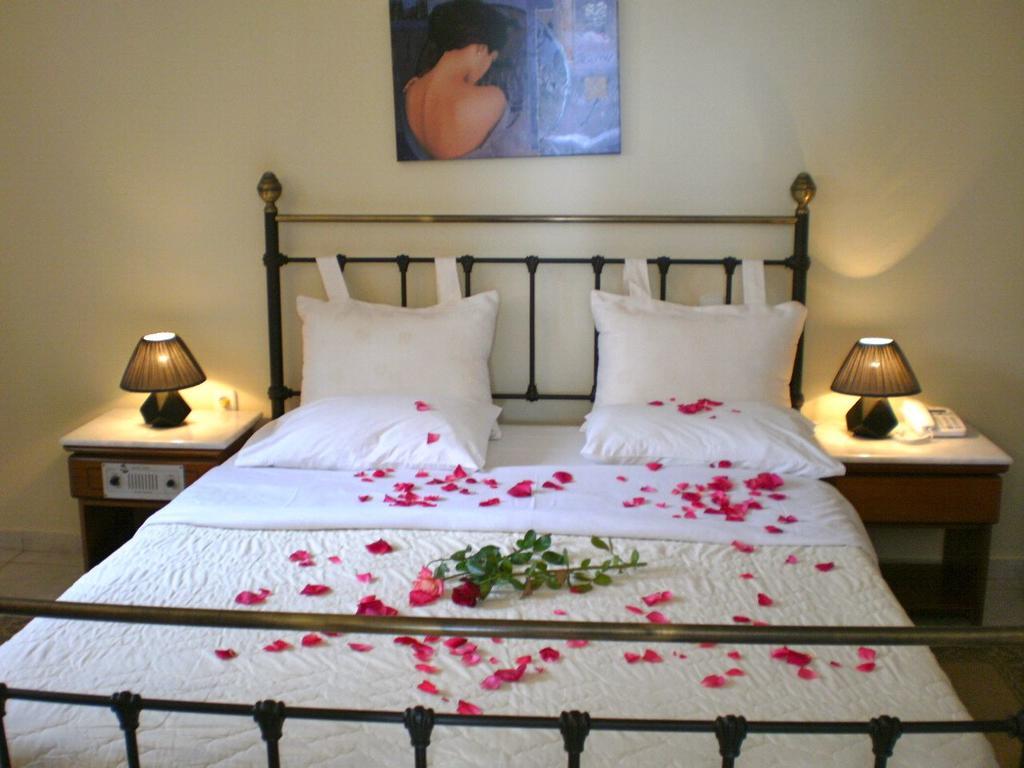 Hotel Oasis Kyparissia Exteriér fotografie