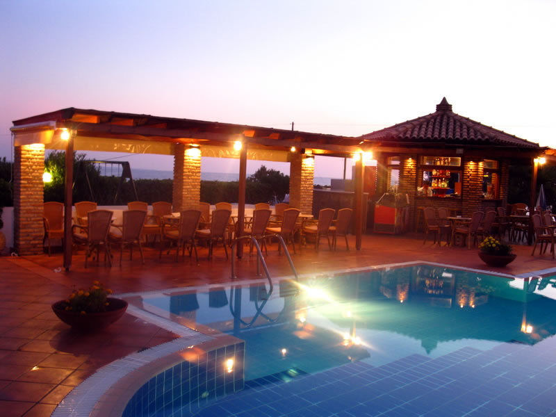 Hotel Oasis Kyparissia Exteriér fotografie