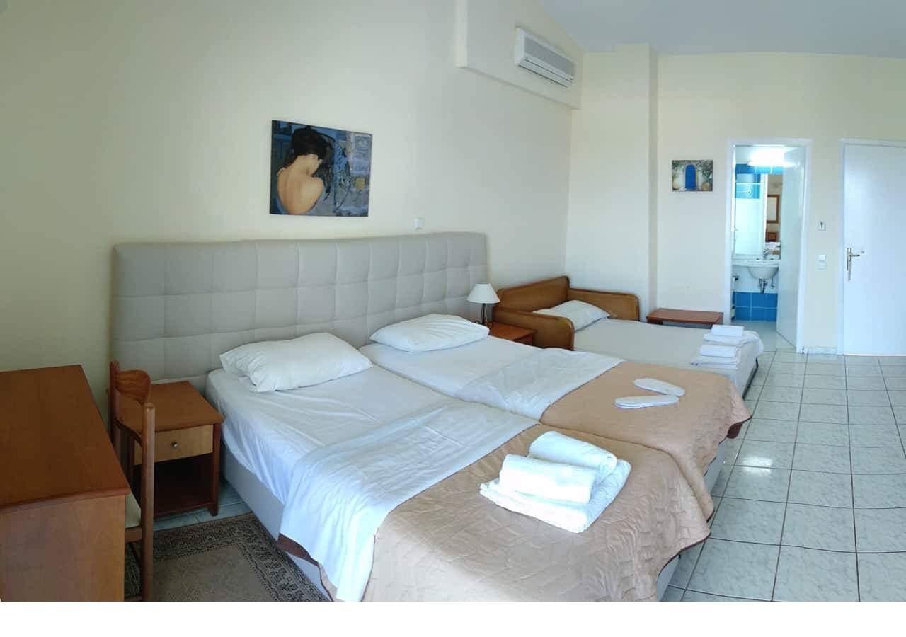 Hotel Oasis Kyparissia Exteriér fotografie